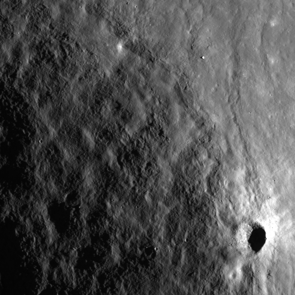 Bright Crater Rays and Boulders  Lunar Reconnaissance Orbiter Camera