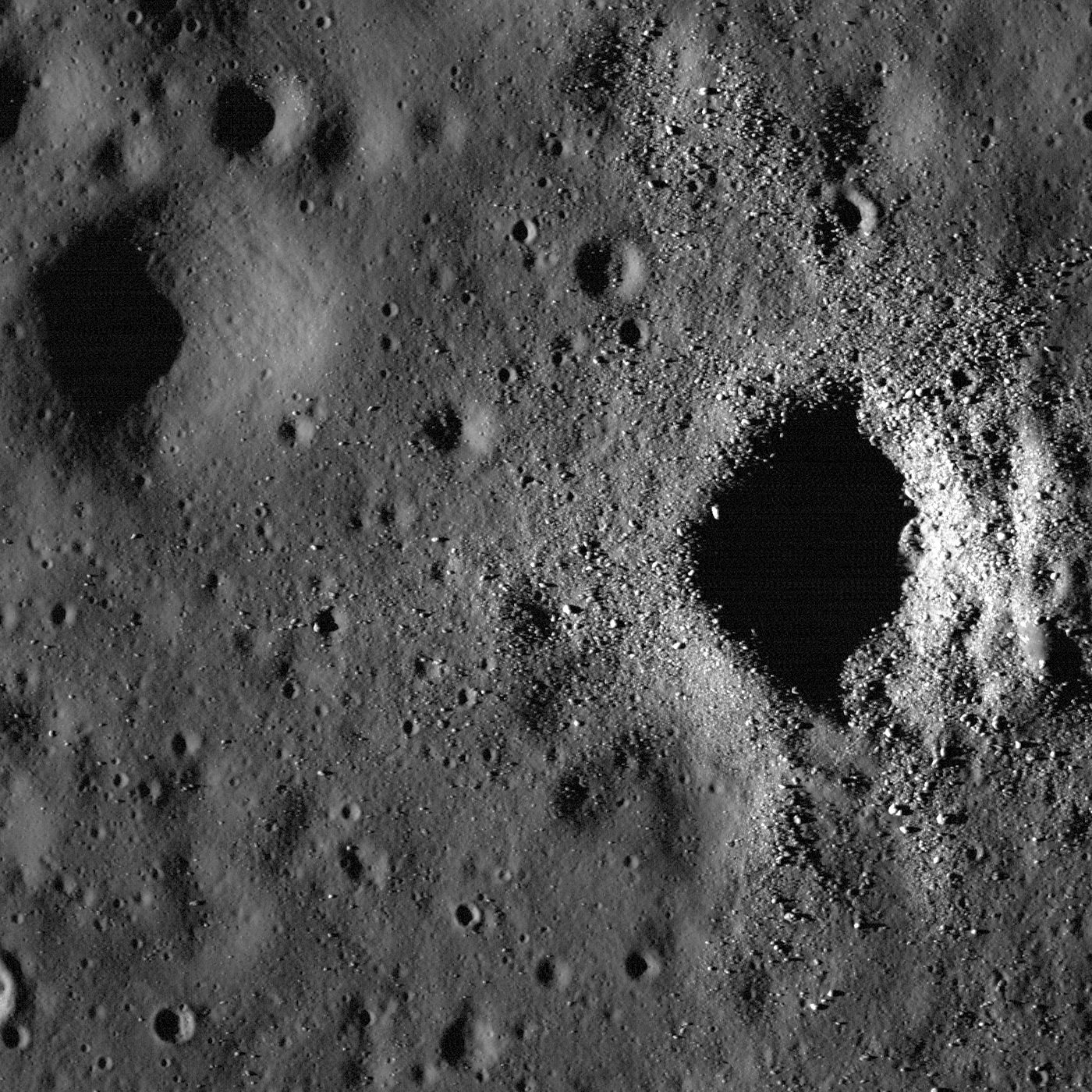 Bright Crater Rays and Boulders  Lunar Reconnaissance Orbiter Camera